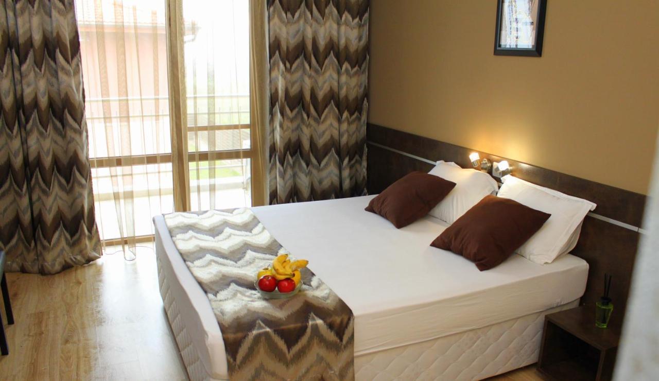 Sea & Hill Guest Houses Хотелски Тип Lozenets Bagian luar foto