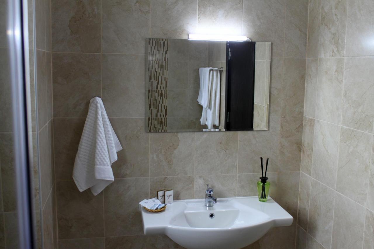 Sea & Hill Guest Houses Хотелски Тип Lozenets Bagian luar foto