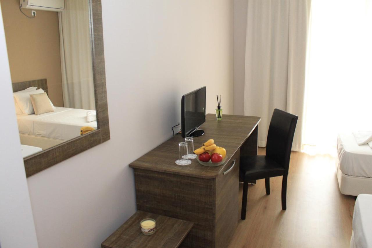 Sea & Hill Guest Houses Хотелски Тип Lozenets Bagian luar foto